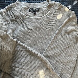 🔴Banana Republic Light Gray Knit Pullover